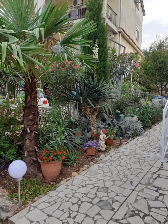 Apartmani Kramar Selce Exterior photo
